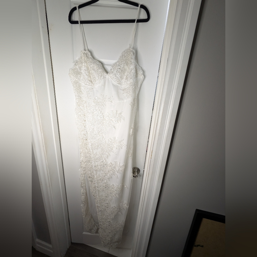 Fashion Nova White Floral Lace  Dress